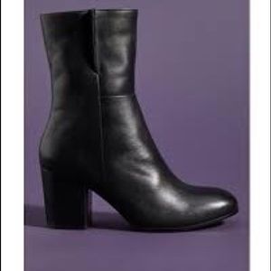 Black ankle boots from Seychelles